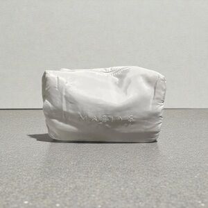 Maëlys Cosmetic Bag with pink interior